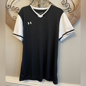 Ladies Underarmour Fitted HeatGear V Neck Top SZ XL